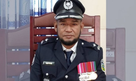 ৬ মাসের জমজ শিশুসহ মাকে থানা হাজতে আটকের ঘটনায় ওসি প্রত্যাহার