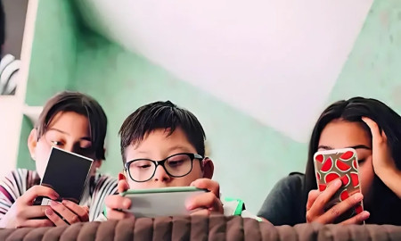 অস্ট্রেলিয়ায় ১৬ বছরের কম বয়সীদের জন্য ইউটিউব নিষিদ্ধ