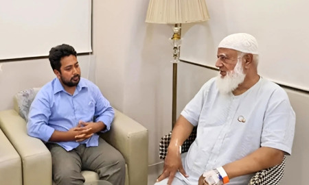 জামায়াত আমীরকে দেখতে হাসপাতালে গেলেন নাহিদ