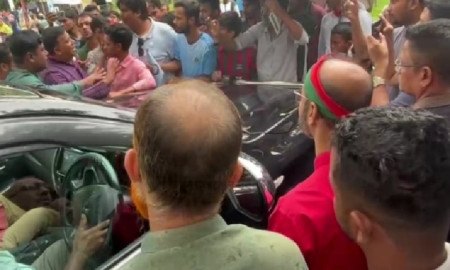 বৈষম্যের অভিযোগে শাবিপ্রবি উপার্চাযের গাড়ি অবরোধ ছাত্রদলের