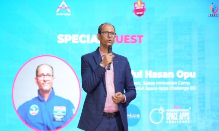 ইউআইইউতে ‘মিট দ্যা চ্যাম্পিয়ন্স অব ইউআইইউ’ শীর্ষক তিন রোবটিকস টিমের সংবর্ধনা