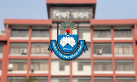 সনদ জাল, সাবজেক্ট নেই কলেজে, না পড়িয়েই ২০০৬ সাল থেকে বেতন নিচ্ছেন তিন ‘প্রভাষক’