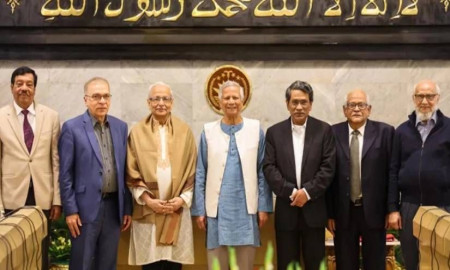 প্রধানমন্ত্রী হলে থাকা যাবে না দলীয় প্রধানের পদে, জুলাই সনদের খসড়ায় আরও যা আছে