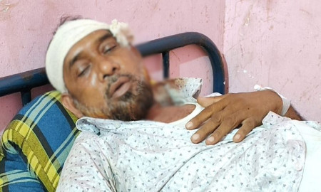 বাউফলে ডেকে নিয়ে লঞ্চ মালিককে পেটানোর অভিযোগ