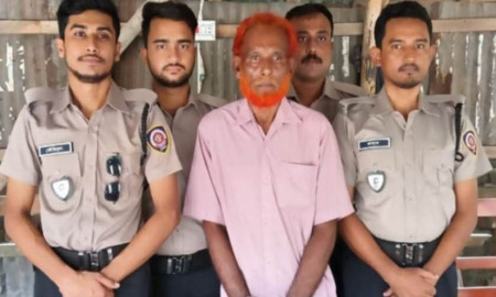  ৪ কেজি গাঁজাসহ মাদক কারবারি আটক