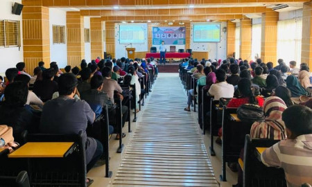 যবিপ্রবিতে সহস্রাধিক শিক্ষার্থীর অংশগ্রহণে আইইএলটিএস-বিষয়ক প্রশিক্ষণ শুরু