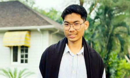 ‘নেতা’ হয়ে সুপিরিয়রিটি চর্চার ইচ্ছা নেই,  বড়জোড় হাজার কণ্ঠের এক কণ্ঠ হয়ে উঠতে চাই