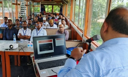 বাস্তব অভিজ্ঞতার রঙে রঙিন এনইউবি শিক্ষার্থীদের একটি দিন