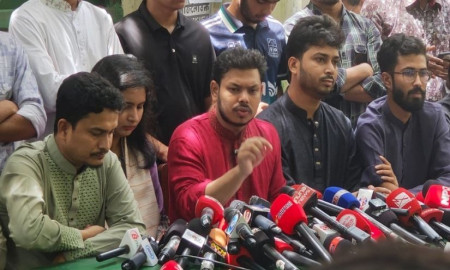 ডাকসুতে প্রার্থীর হালনাগাদকৃত ছবি যুক্তের দাবি বিন ইয়ামিন মোল্লার