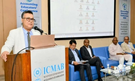 চতুর্থ শিল্পবিপ্লব মোকাবিলায় এআই ও ভাষা শিক্ষায় জোর দিচ্ছে জাতীয় বিশ্ববিদ্যালয়: উপাচার্য 