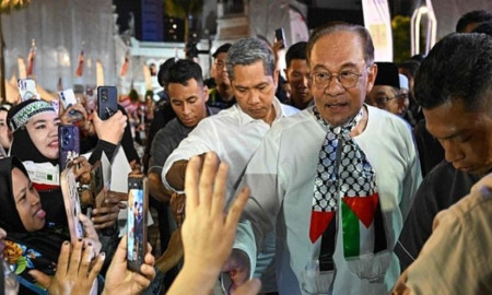 গাজাবাসীর জন্য ২ কোটি ৩৬ লাখ ডলার সহায়তার ঘোষণা মালয়েশিয়ান প্রধানমন্ত্রীর