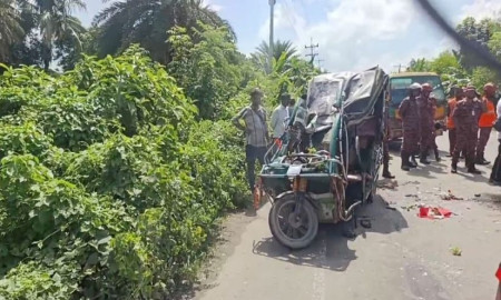 খুলনায় ট্রাক-ইজিবাইক সংঘর্ষে নিহত ৩