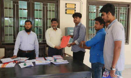 সিনেট সদস্য ও হল ভিপি পদে মনোনয়ন তুললেন রাবি প্রেসক্লাবের সৈয়দ সাকিব