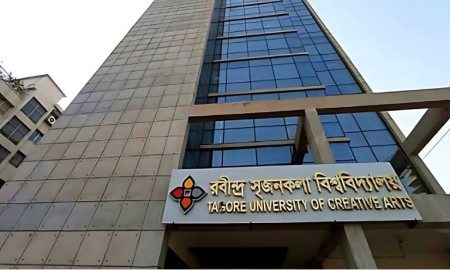 ১৮০ শিক্ষার্থী নিয়ে চলছে বিশ্ববিদ্যালয়: শিক্ষার্থী কোনো ব্যাচে ৩ জন, কোনো ব্যাচে ৬