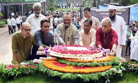 ঢাবিতে জাতীয় কবির ৪৯তম মৃত্যুবার্ষিকী পালিত