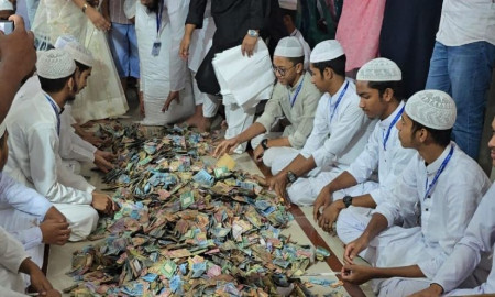 পাগলা মসজিদের দানবাক্সে মিলল ৩২ বস্তা টাকা, চলছে গণনা