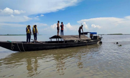 কুড়িগ্রামে ব্রহ্মপুত্র নদে মাছ ধরতে গিয়ে যুবকের মৃত্যু 