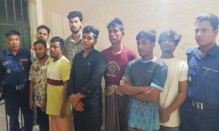 চবি শিক্ষার্থীদের ওপর হামলার ঘটনায় ৮ জন গ্রেফতার