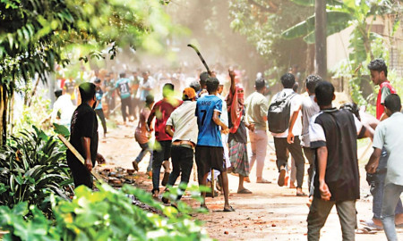 গভীর রাতে দারোয়ান-ছাত্রীর মারামারিতে শুরু, বেড়েছে বাগছাসের ‘হিরোইজম’ ও পুলিশ-প্রশাসনের রহস্যময় ভূমিকায়