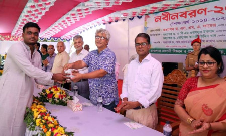 বিশ্ববিদ্যালয় শুধু জ্ঞান অর্জনের নয়, বিতরণেরও স্থান: ইউজিসি চেয়ারম্যান