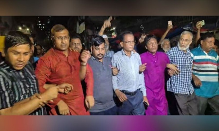 কেন্দ্রীয় কার্যালয়ে হামলার প্রতিবাদে জাতীয় পার্টির বিক্ষোভ