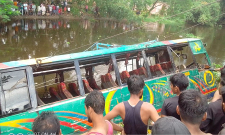 লক্ষীপুরে সড়ক দুর্ঘটনায় নিহত বেড়ে ৫, গুরুতর আহত ১৫