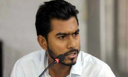 আপাকে ফেরাতে তারা জাপাকে রক্ষা করতে চায়, প্রশ্ন নুরের