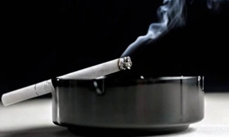 নারায়ণগঞ্জে সিগারেটের আগুনে পুড়ল ঝুটের গুদাম