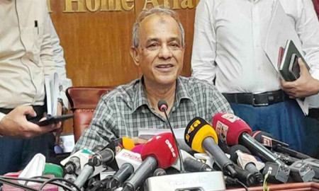 পূজামণ্ডপের নিরাপত্তায় থাকবেন ৩ লাখ আনসার সদস্য: স্বরাষ্ট্র উপদেষ্টা