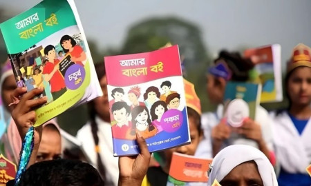 তিন শ্রেণির পাঠ্যবইয়ের পুনরায় টেন্ডার, সময়মতো নতুন বই পাওয়া নিয়ে অনিশ্চয়তা