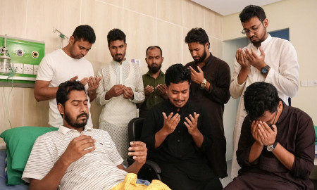 নুরের জন্য দোয়া করতে গিয়ে কাঁদলেন সাদিক কায়েম