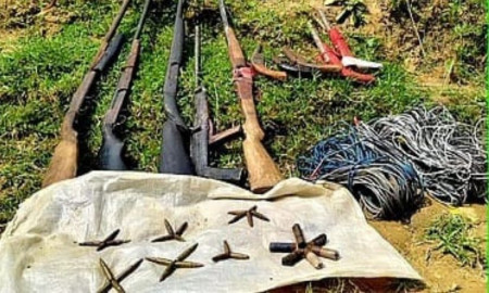 মহেশখালীর দুর্গম পাহাড়ে যৌথ বাহিনীর অভিযান, অস্ত্র-গুলি উদ্ধার