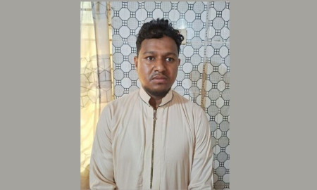 কুবি শিক্ষার্থী হত্যার আসামি কবিরাজ পূর্বের ধর্ষণচেষ্টা মামলারও পলাতক