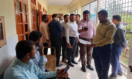 প্রেসক্রিপশনের ছবি তুলতে পারবেন না ওষুধ কম্পানির প্রতিনিধিরা