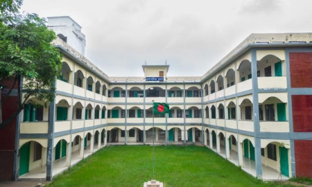 টঙ্গীর তা’মীরুল মিল্লাতে হোস্টেল ফি এক ধাক্কায় ৭০০ টাকা বৃদ্ধি, শিক্ষার্থীদের ক্ষোভ