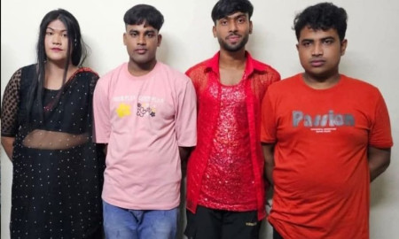চৌগাছায় বলুর মেলায় ভুয়া হিজড়া সেজে অশ্লীল নাচ, ৪ যুবক আটক