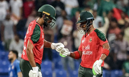 ভালো শুরুর পরও ‘বড়’ পুঁজি পেল না বাংলাদেশ