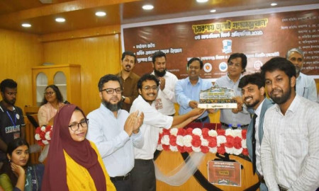 গোপালগঞ্জ বিশ্ববিদ্যালয়ে তৃতীয় আন্তঃবিভাগ বিতর্ক প্রতিযোগিতায় চ্যাম্পিয়ন বিএমবি বিভাগ