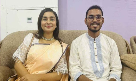 বাগদান সম্পন্ন করলেন এনসিপি নেতা হান্নান মাসউদ, পাত্রী কে? 