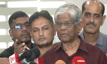 জানুয়ারিতেই নতুন পাঠ্যবই হাতে পাবেন শিক্ষার্থীরা: অর্থ উপদেষ্টা