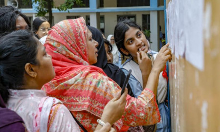 শিক্ষা কোটায় কলেজে চান্স ইনস্যুরেন্স কোম্পানি-ব্যবসায়ীর ছেলে-মেয়ে