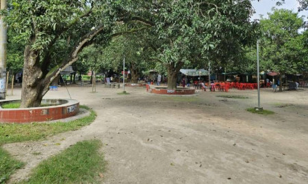 রাকসু নির্বাচন পেছানোয় ঘরমুখী শিক্ষার্থীরা