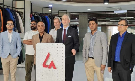 টেকসই উন্নয়নের পথে বাংলাদেশের তৈরি পোশাক শিল্প: সুইস রাষ্ট্রদূত