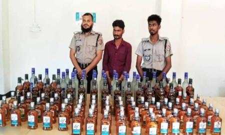 নেত্রকোনায় ভারতীয় মদসহ মাদক কারবারি আটক
