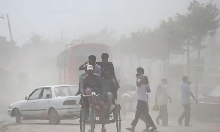 বায়ুদূষণে আজ শীর্ষে লাহোর—দ্বিতীয় অবস্থানে ঢাকা, তৃতীয় দিল্লি