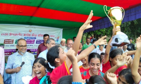 গ্রীষ্মকালীন ক্রীড়া প্রতিযোগিতার ফাইনালে বাজিমাত আনোয়ারা স্কুল ছাত্রীদের