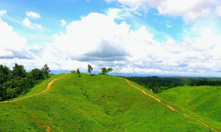 রহস্যময় রাজার পাহাড়: শেরপুরের গারো পাহাড়ের রাজা