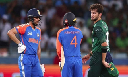 ৪১ বছরের অপেক্ষা ঘুচিয়ে আজ ভারত-পাকিস্তান ফাইনাল 