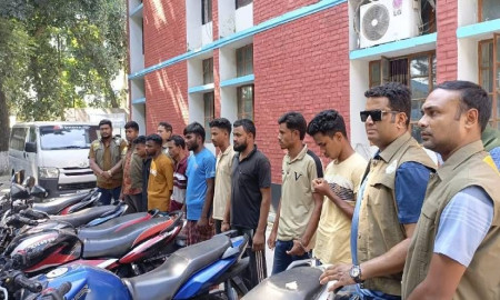 লালমনিরহাটে ৬ চোরাই মোটরসাইকেল উদ্ধার, গ্রেপ্তার ৮