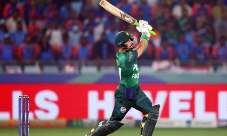 অবশেষে ভাঙল পাকিস্তানের ওপেনিং জুটি